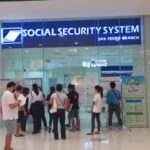 People lining up outside an SSS branch for Loanlite