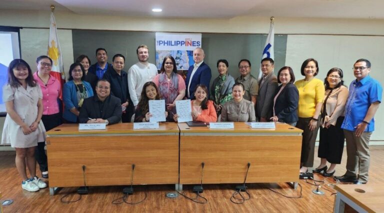 Amor Maclang of Digital Pilipinas together with executives from the DTI's BOT and PEZA