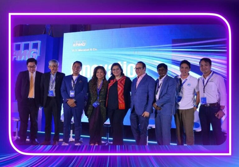 Executives from KPMG and Digital Pilipinas gather at the KPMG Innovation Summit 2023