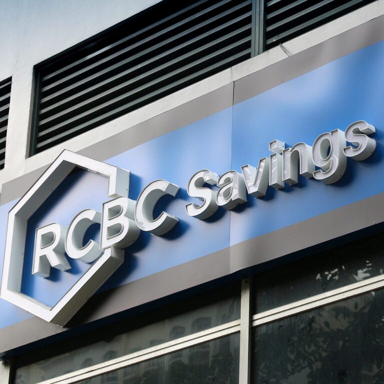 Facade shot of RCBC's office building in Makati (with logo)