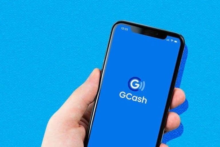A mobile phone with the GCash app