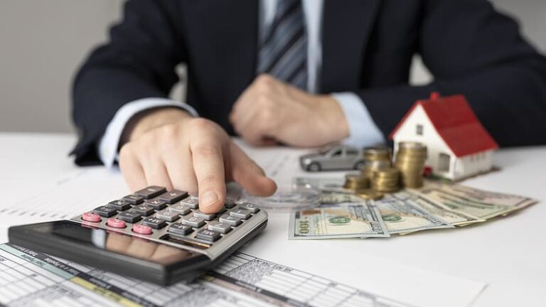 Photo of someone counting coins to show what happens to your loans when a lender goes bankrupt
