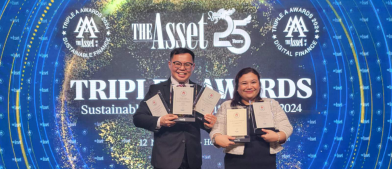 Executives of China Bank Capital after winning the "Best Bond Adviser " award from The Asset
