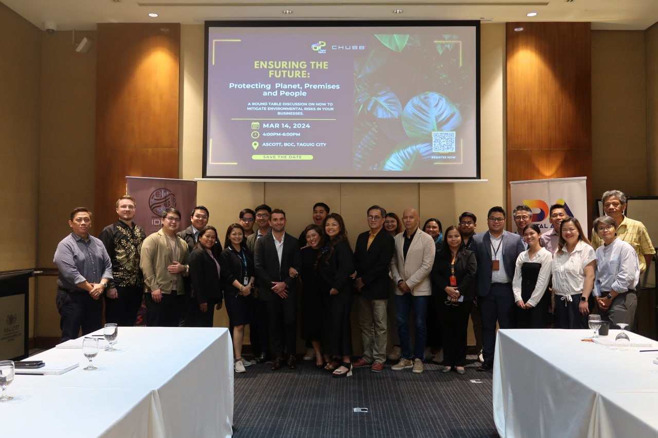 Delegates to the Chub-Digital Pilipinas conference on environmental risk management held at BGC, Taguig, strike a pose