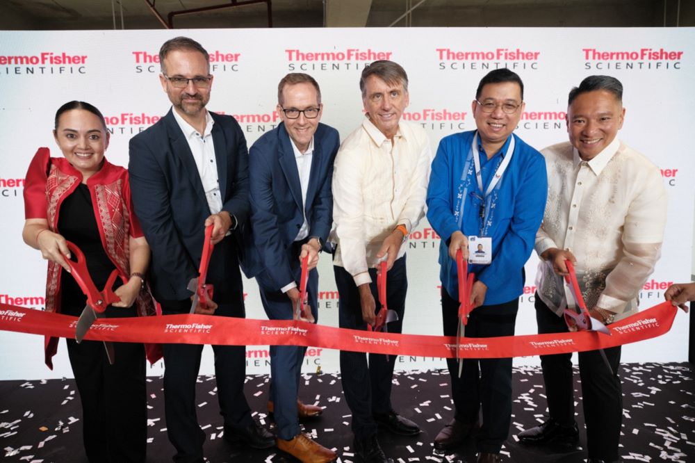 Thermo Fisher Scientific executives together with representatives from the Department of Trade and Industry during the ribbon-cutting ceremony in Quezon City
