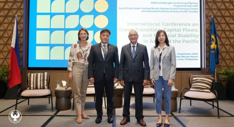 BSP Governor Eli M. Remolona, Jr. together with Bank of Mongolia Governor Byadran Lkhagvasuren, ADB Advisor Lotte Schou-Zibell, and Director Cyn-Young Park