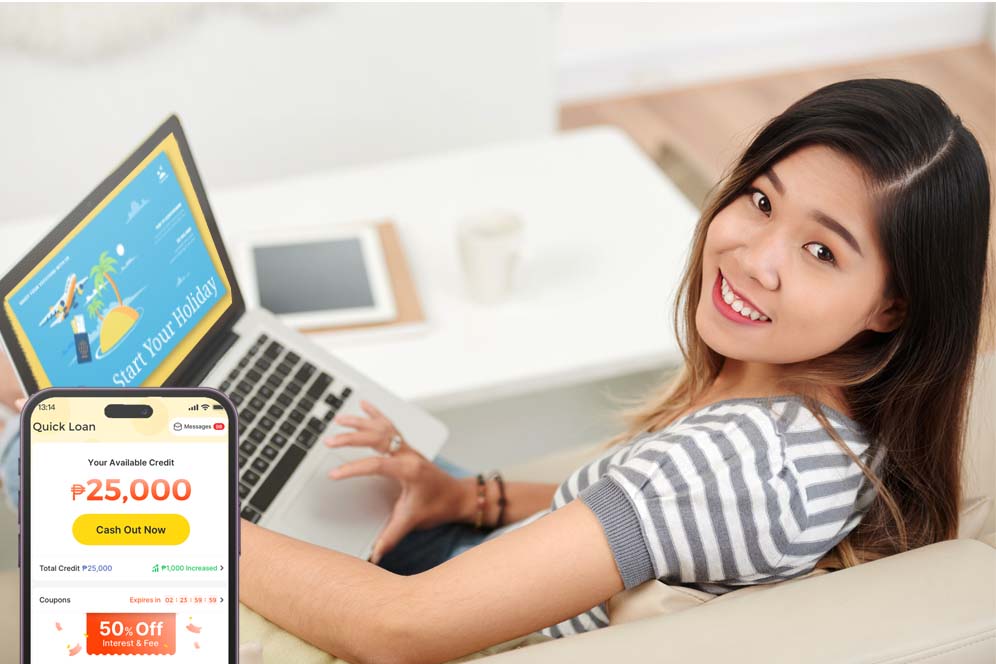Mocasa lets you enjoy the holiday season, as can be seen from this picture of a woman using the Mocasa app on her laptop