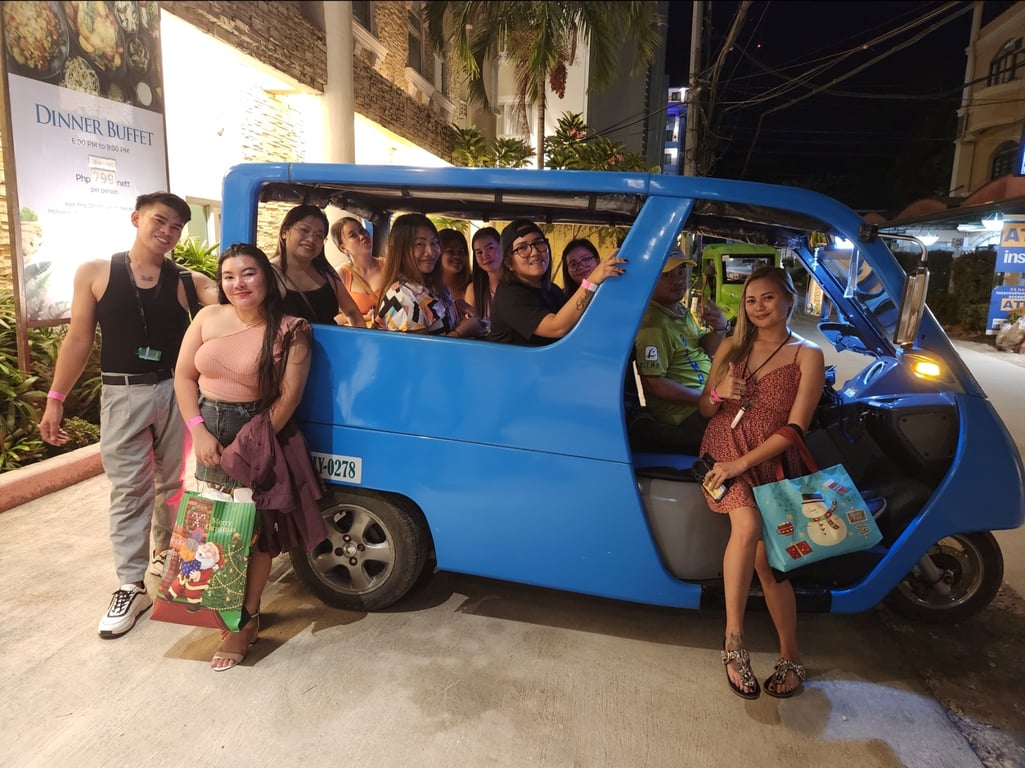 Boracay Xpress a favorite mobile app for bar hopping by locals and tourists alike