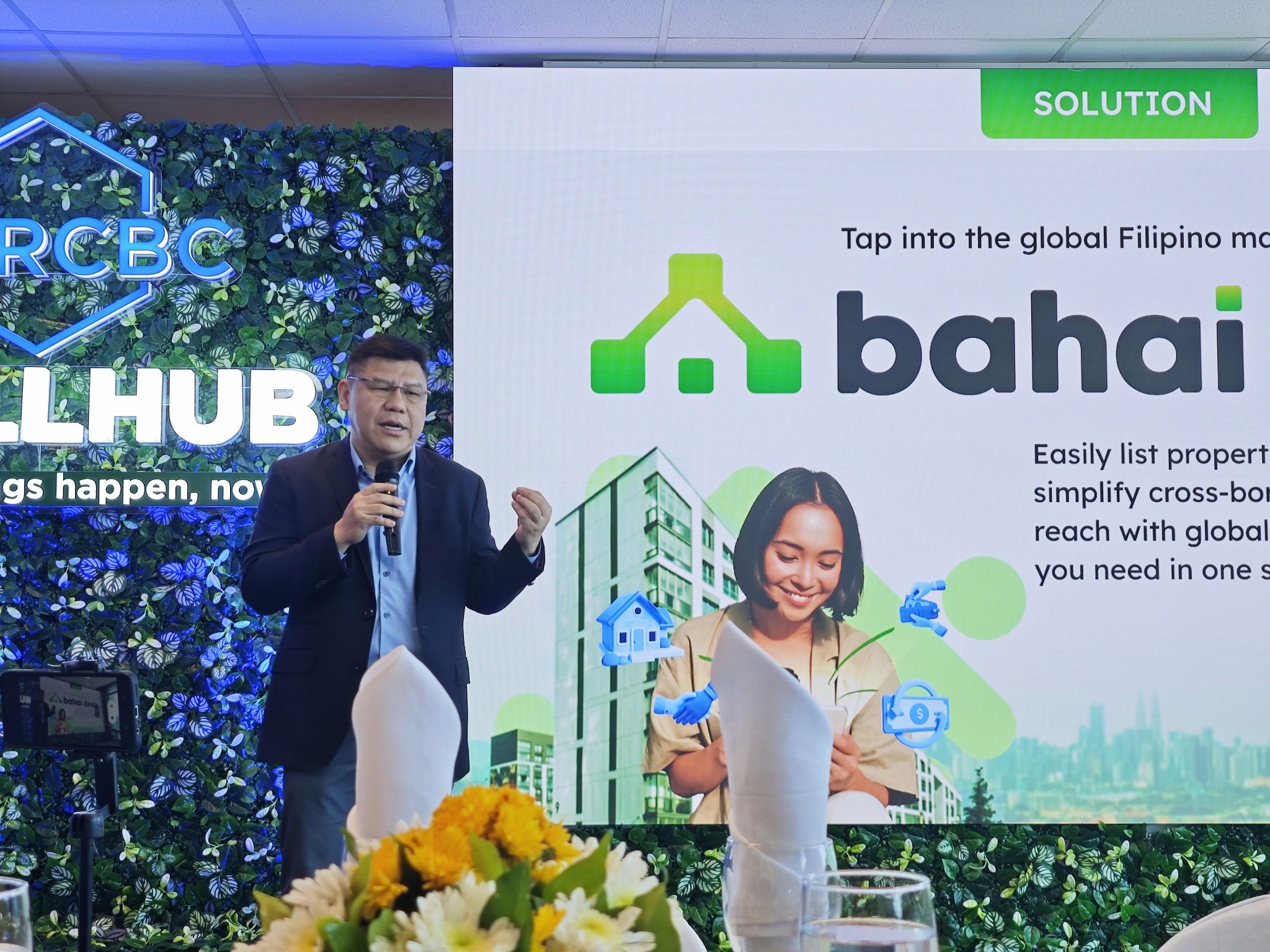 Winston L. Damarillo speaks during the launch of a new app by RCBC and Talino Venture
