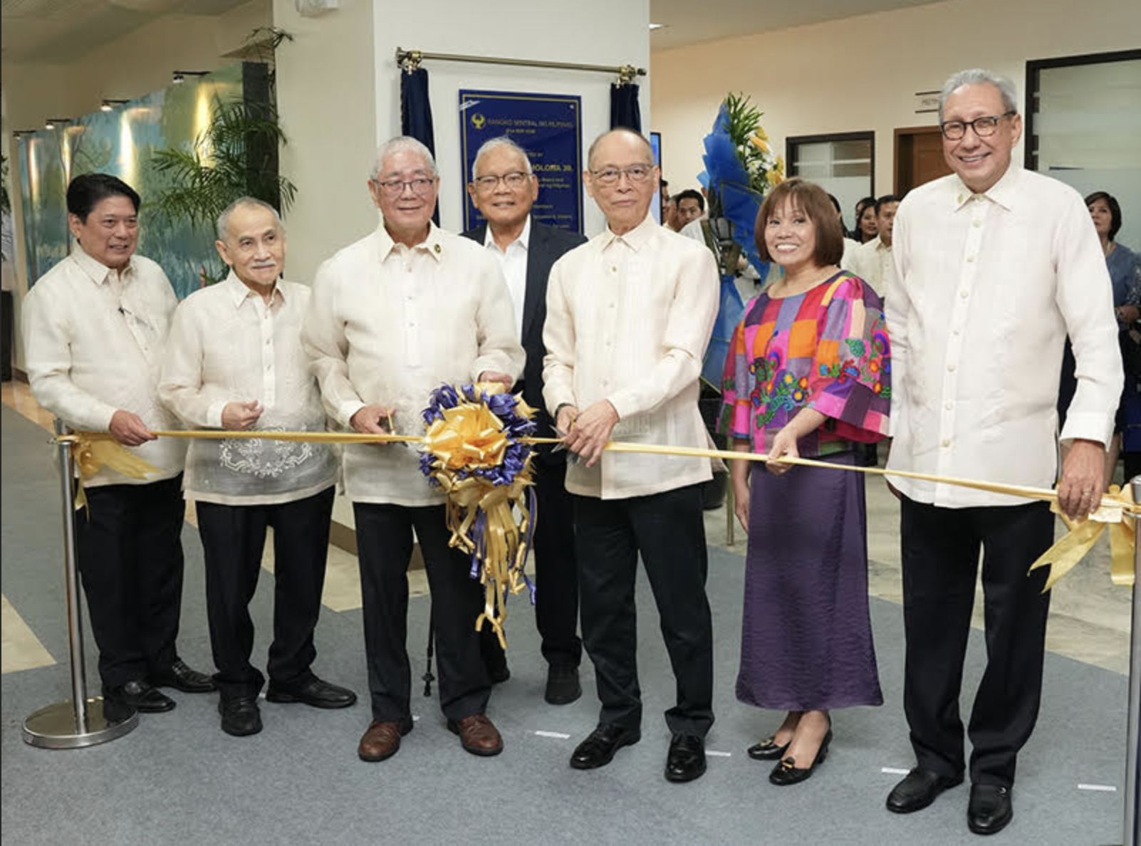 Governor Remolona together with other BSP executives during the launch of their multimedia exhibit