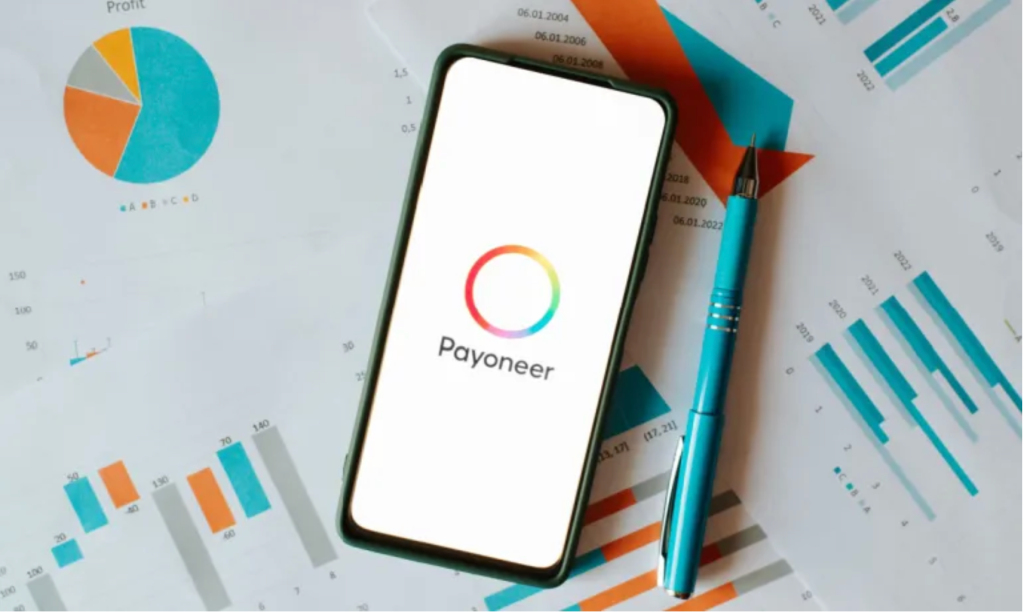 Image of mobile phone with Payoneer app as the company positions itself as key payments partner as Filipino SMBs go global this holiday season