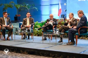 FSCC Chairman and BSP Governor Eli M. Remolona, Jr. with other BSP execs during the book launching