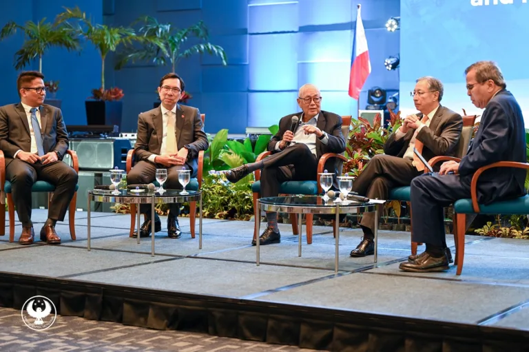 FSCC Chairman and BSP Governor Eli M. Remolona, Jr. with other BSP execs during the book launching