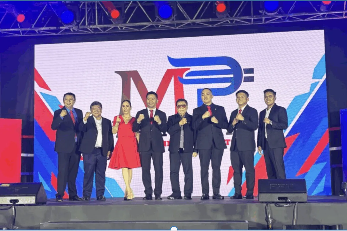 Photo opps of Pacquiao going digital: “Manny Pay” enters PH payments arena