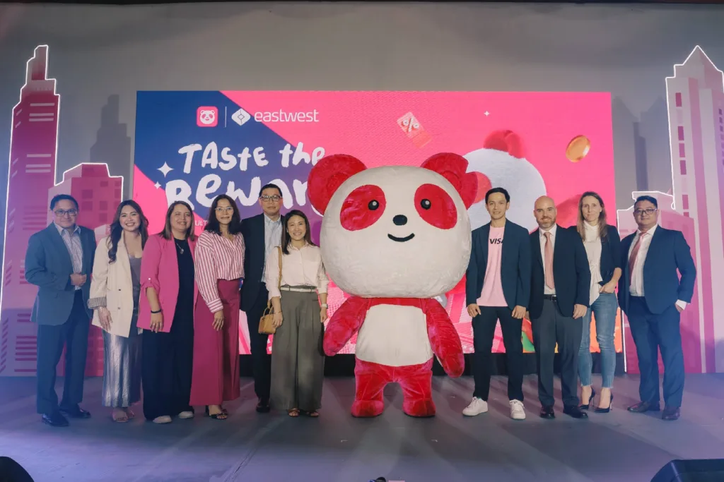 New EastWest–foodpanda–Visa credit card aims to supercharge digital payments in PH 2 Eastwest, foodpanda, and Visa executives during the launch.