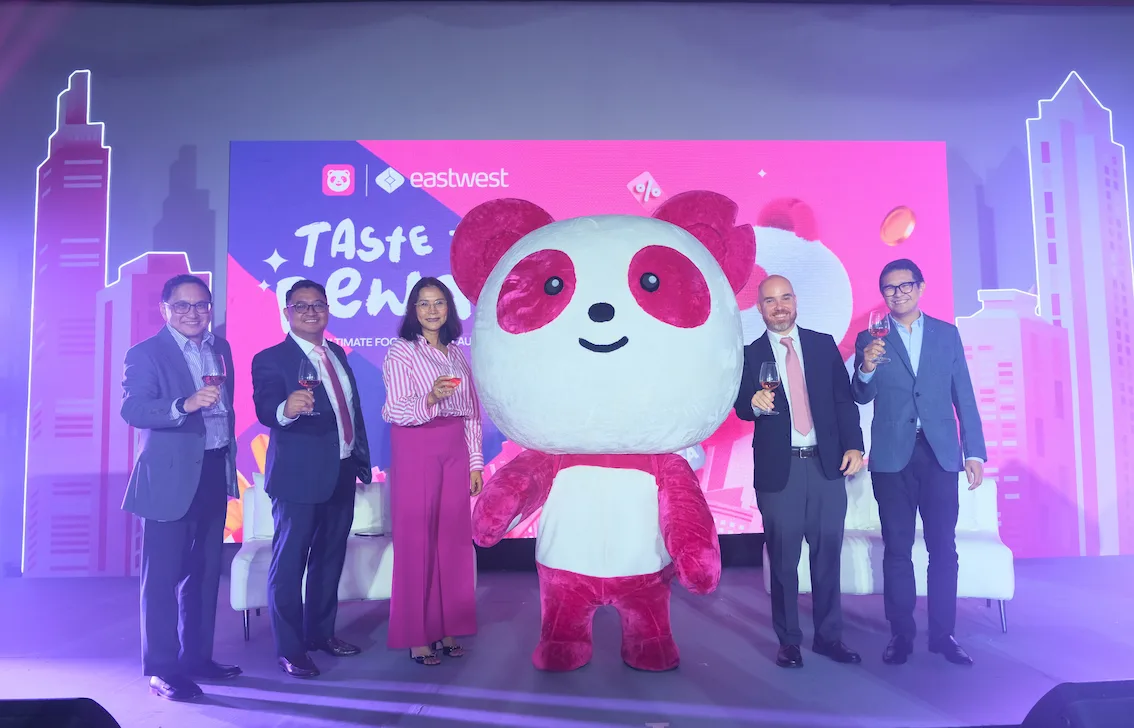 Left to Right: EastWest CEO Jerry Ngo, foodpanda PH’s CFO and Finance Director Lhecks De Castro, EastWest SVP and Consumer Lending Product Lab Head Mia Tamayo, foodpanda Philippines’ Managing Director Daniel Jaramillo, and Visa Philippines’ Country Manager Jeff Navarro