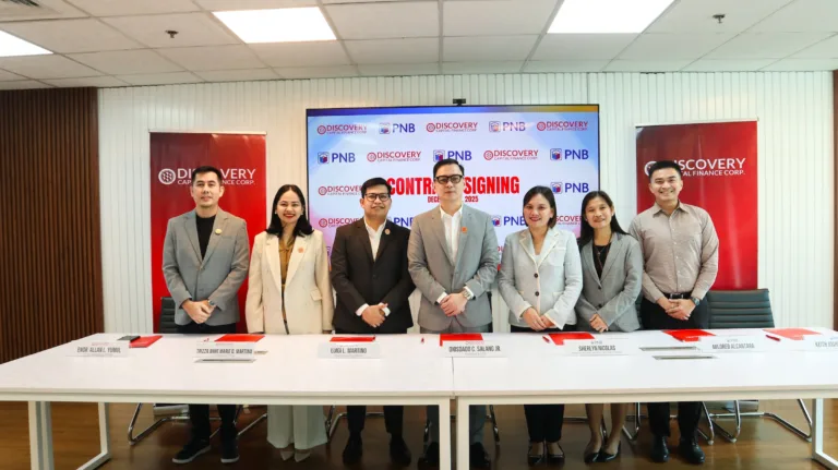 Executives of PNB and Discovery Capital Finance Corp. strike a pose after forging a partnership agreement to scale up SME financing across the country
