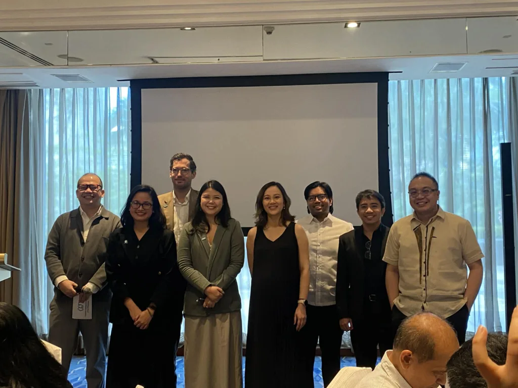 CLAP pushes media action vs. predatory lending 4 Consumer Lending Association of the Philippines (CLAP) Executive and Board Members