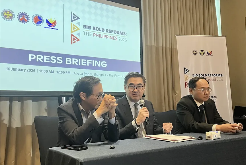 Economic officials led by Finance Secretary Frederick Go lay out the government's ‘Big Bold Reforms’ agenda to business leaders