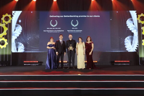 PRSP's Ana Pista, APR, and Louie Sebastian together with executives of Security Bank as the bank earns Platinum Anvil at 61st ANVIL Awards as PRSP celebrates 'Gabi ng Parangal'