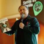 Eliezer Rabadon, CEO of DVCode, while introducing the new book
