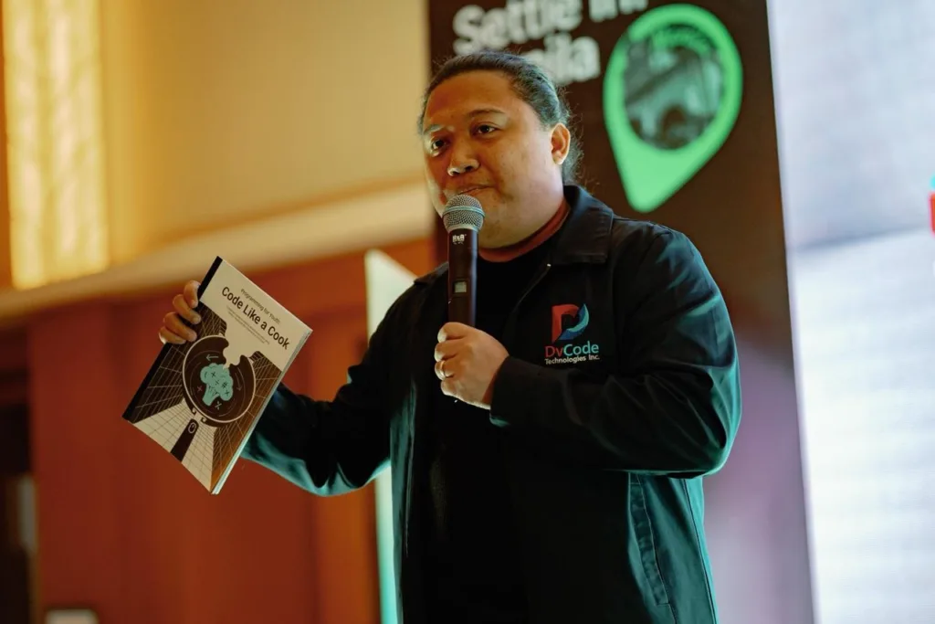 Eliezer Rabadon, CEO of DVCode while introducing the new book 