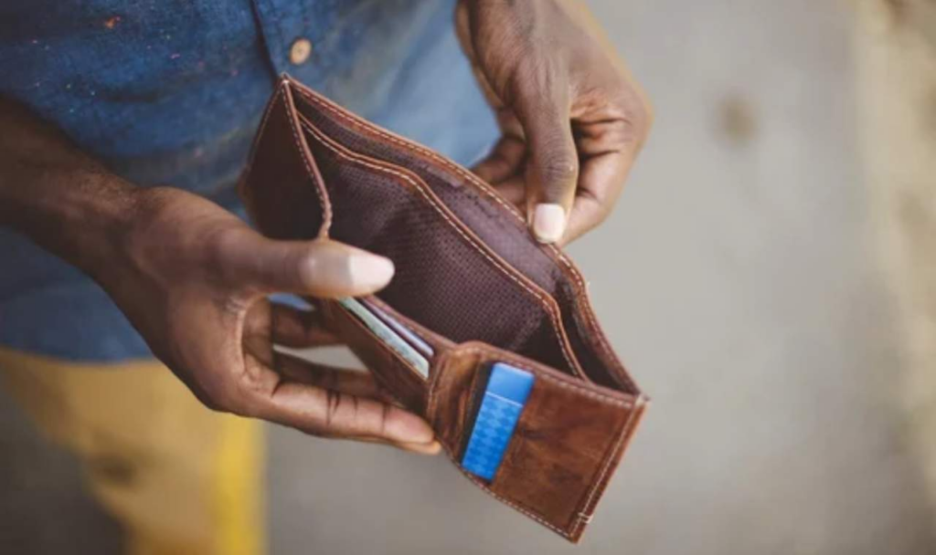 7 money habits keeping Filipinos in debt — and how to break free 5 image 7