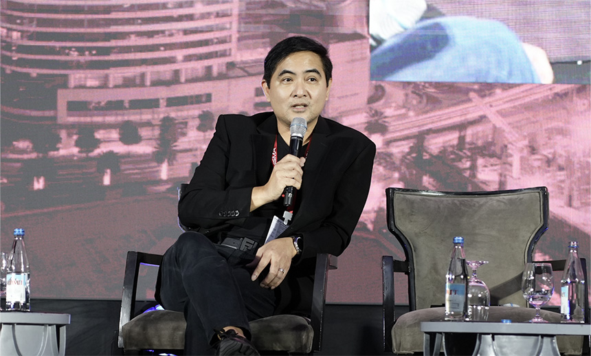 Globe taps AI firewall to protect international voice calls 3 Darius Delgado, Chief Commercial Officer at Globe, speaks at a fireside chat at the GSMA Digital Nation Summit Manila