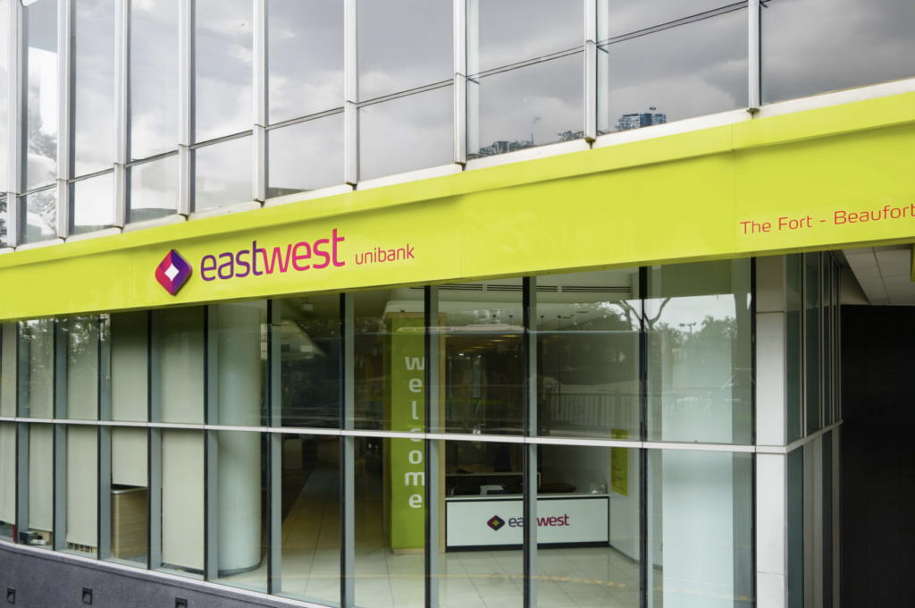 EastWest Priority strengthens client-centered wealth management 2 EastWest Priority Strengthens Client-Centered Wealth Management